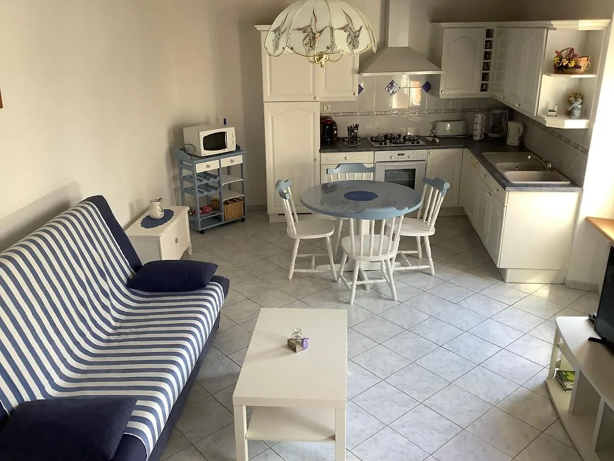 Holiday home Le Gite De La Plage Lezardrieux